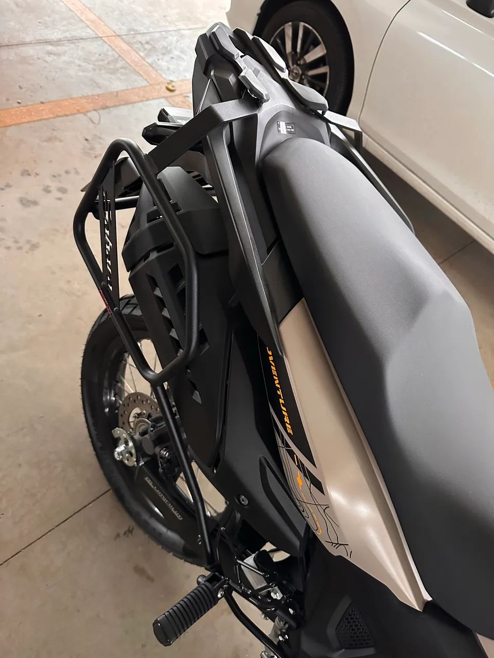 Sahara ADV 300  - Foto 5