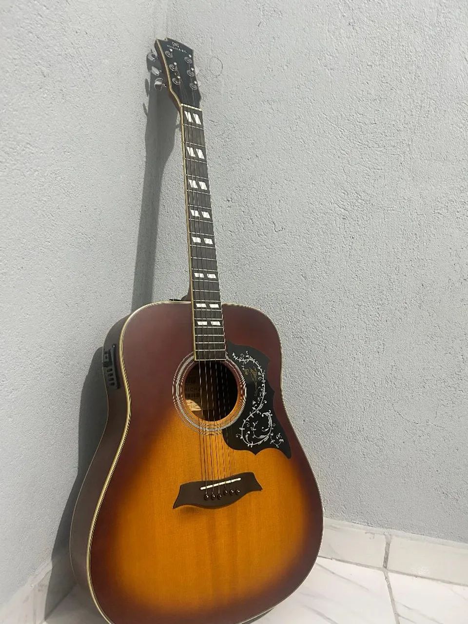 Vendo violão Michael 