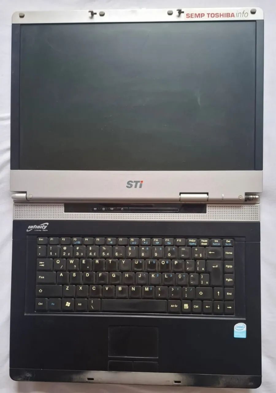 Notebook STI (semp toshiba informática), modelo infinity IS-1522