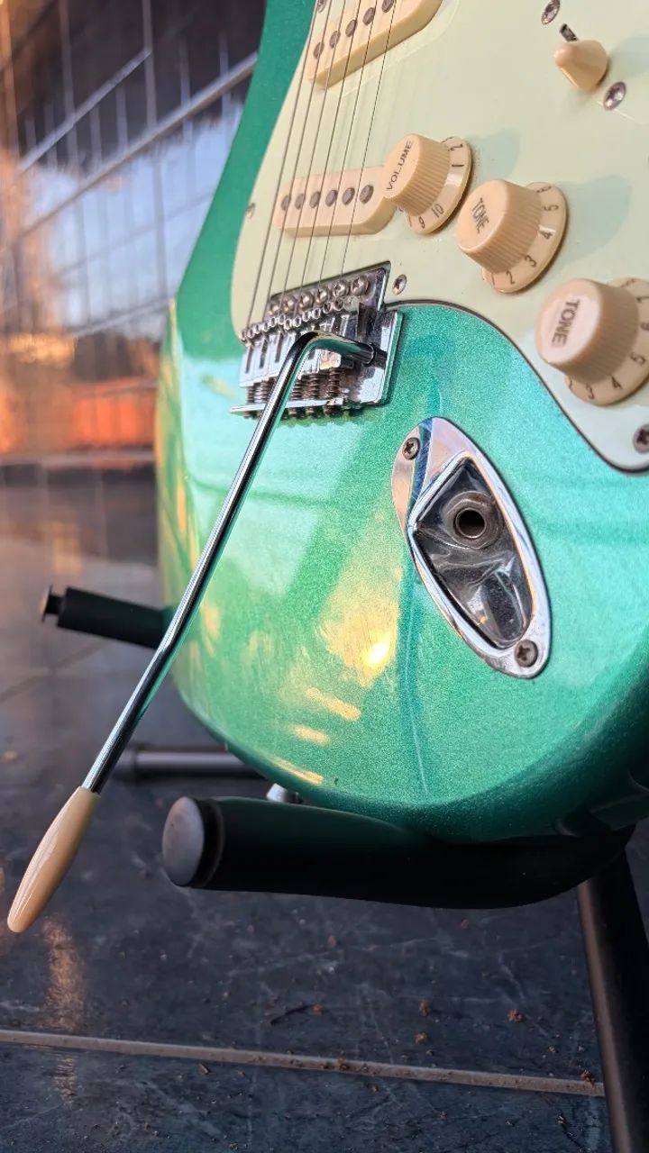 Guitarra Tagima e acessórios ( elétrica)  - Foto 2