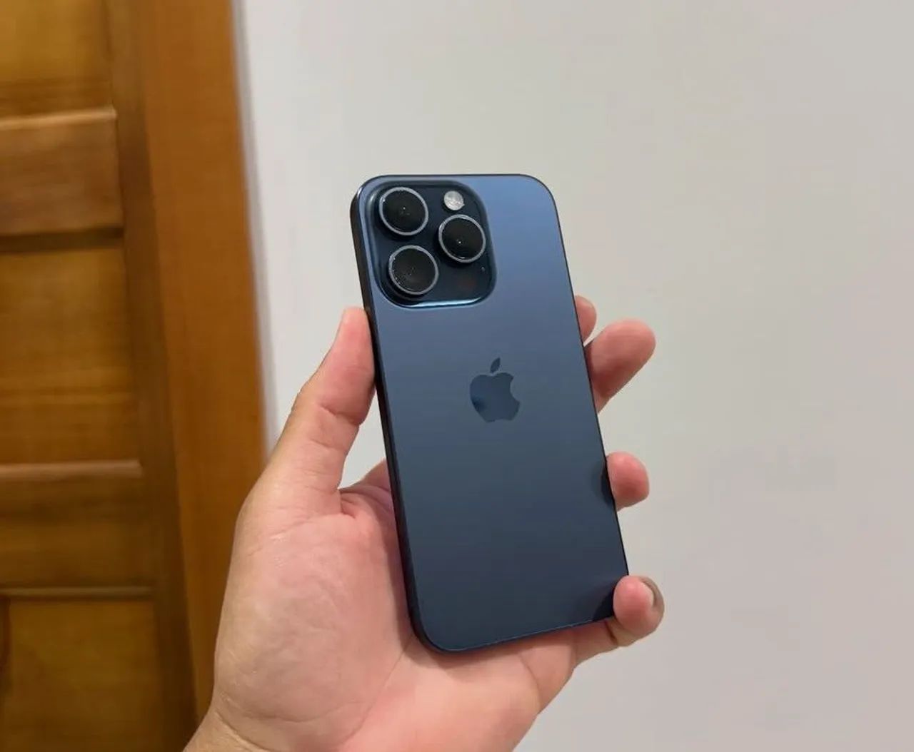 iPhone 15 pro 256gb