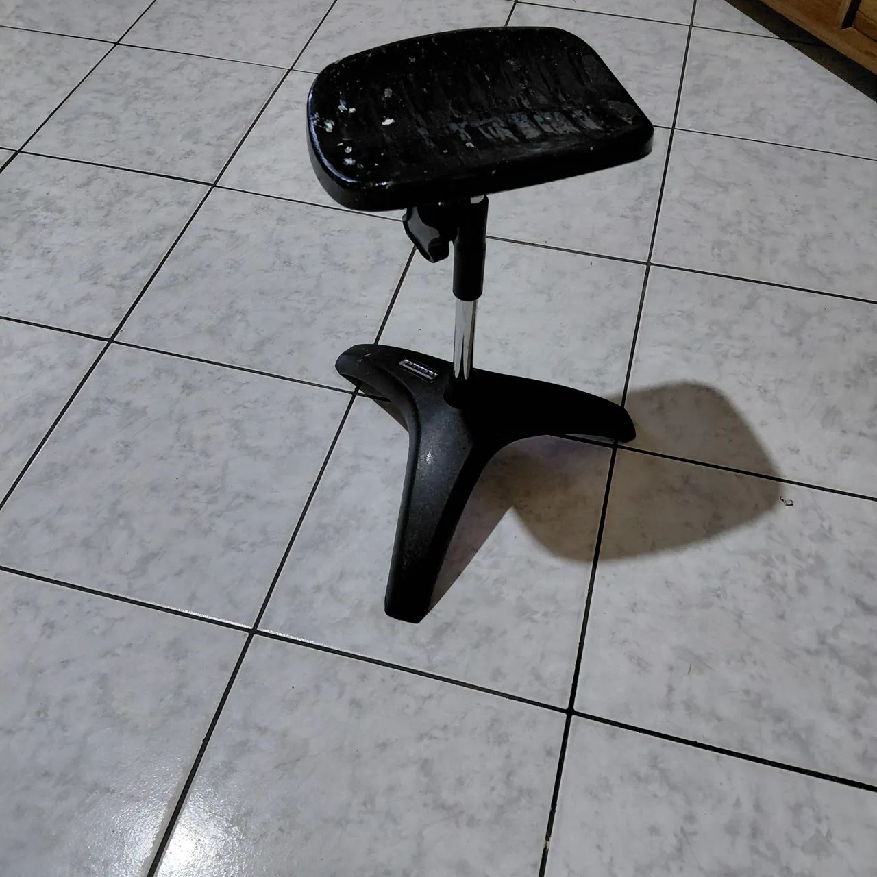 Apoiado de pé 
