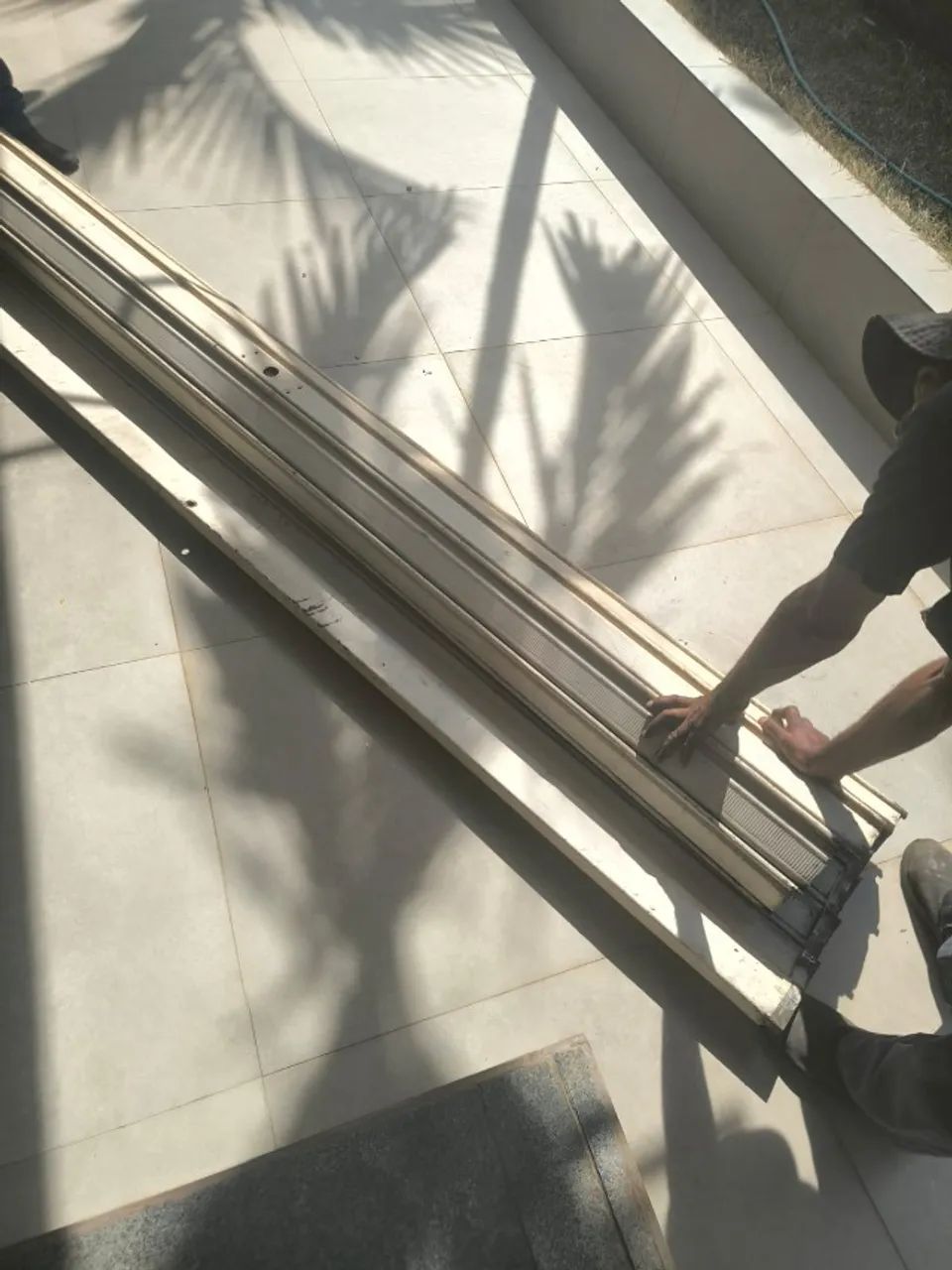 Porta de Aço Comercial de Enrolar Manual (Vão de 2,97m) + Caixas de Mola + Fechadura