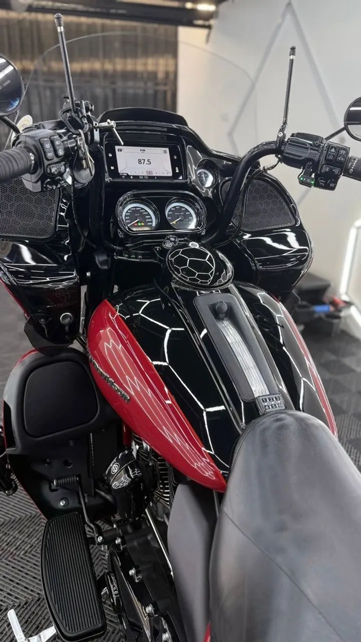 HARLEY-DAVIDSON ROAD GLIDE LIMITED  - Foto 4