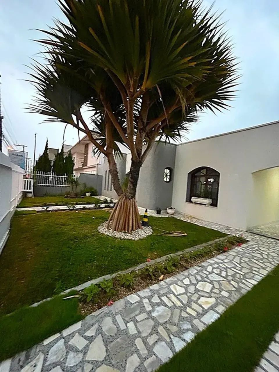 Casa Mobiliada com 3 Quartos (1 Suíte) para Locação no Centro de Tijucas - Foto 2