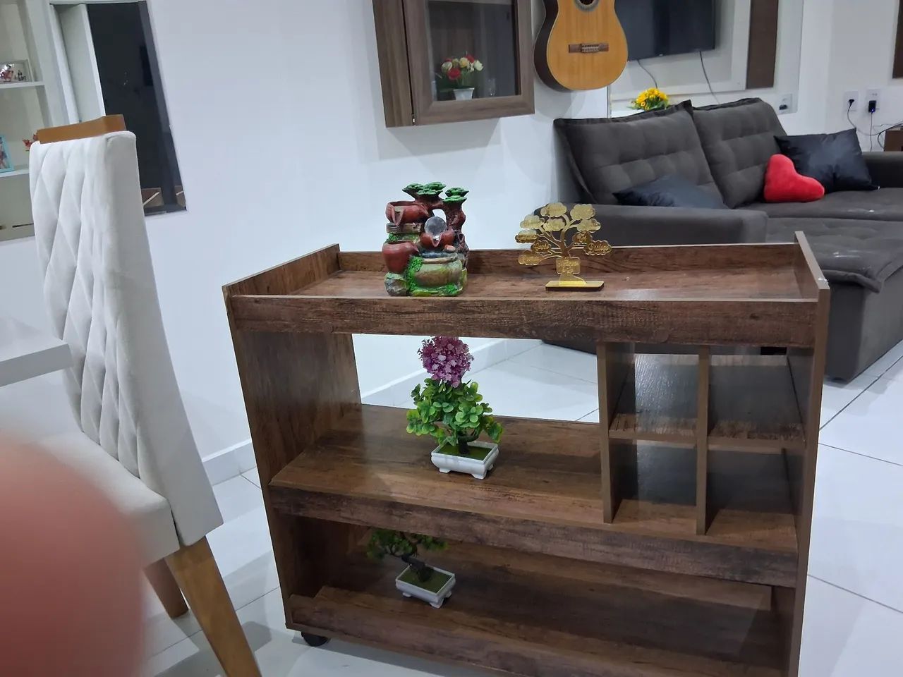 Barzinho de sala com rodinha  - Foto 3
