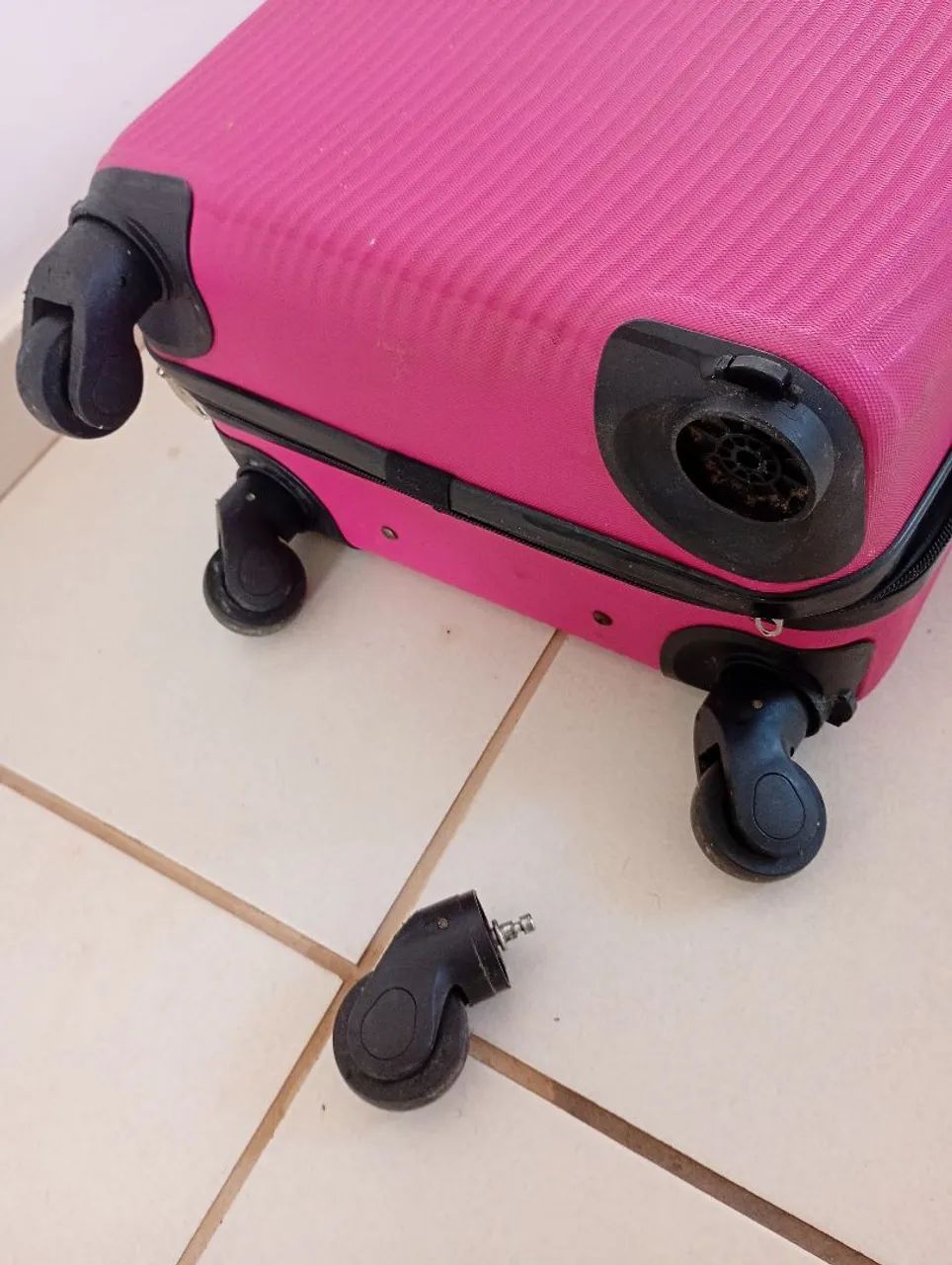 Mala média rosa roda removível  - Foto 3