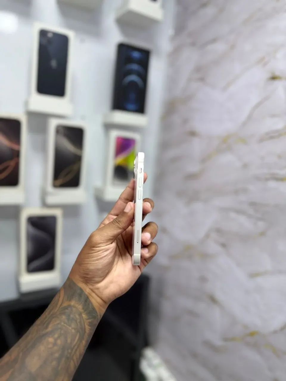 IPHONE 13 MINI 128GB<br>R$ 1.799,00 BRANCO - Foto 4