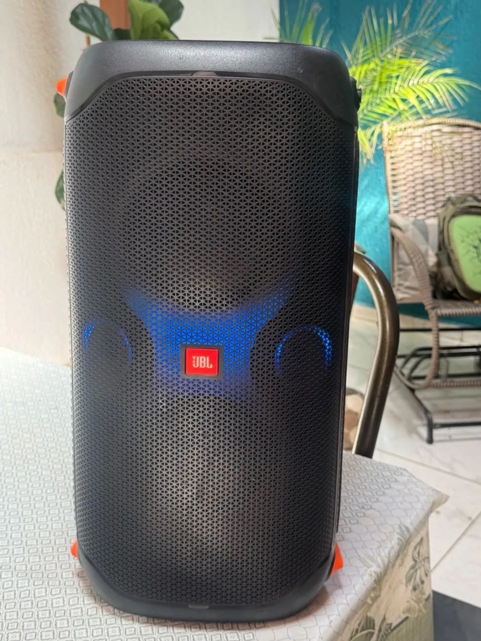 Caixa de Som JBL PartyBox 110