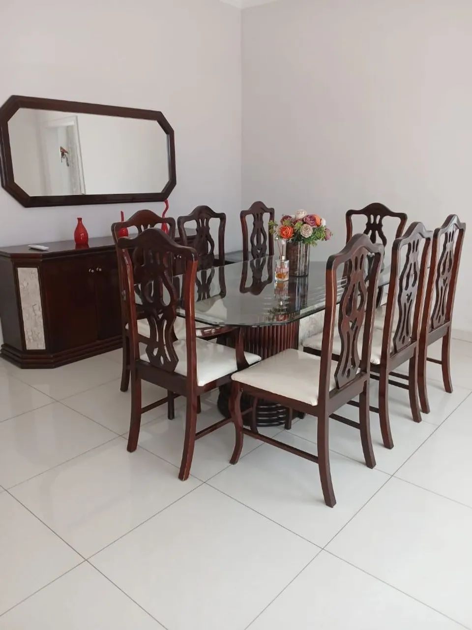 Conjunto de Mesa de Jantar Clássica
