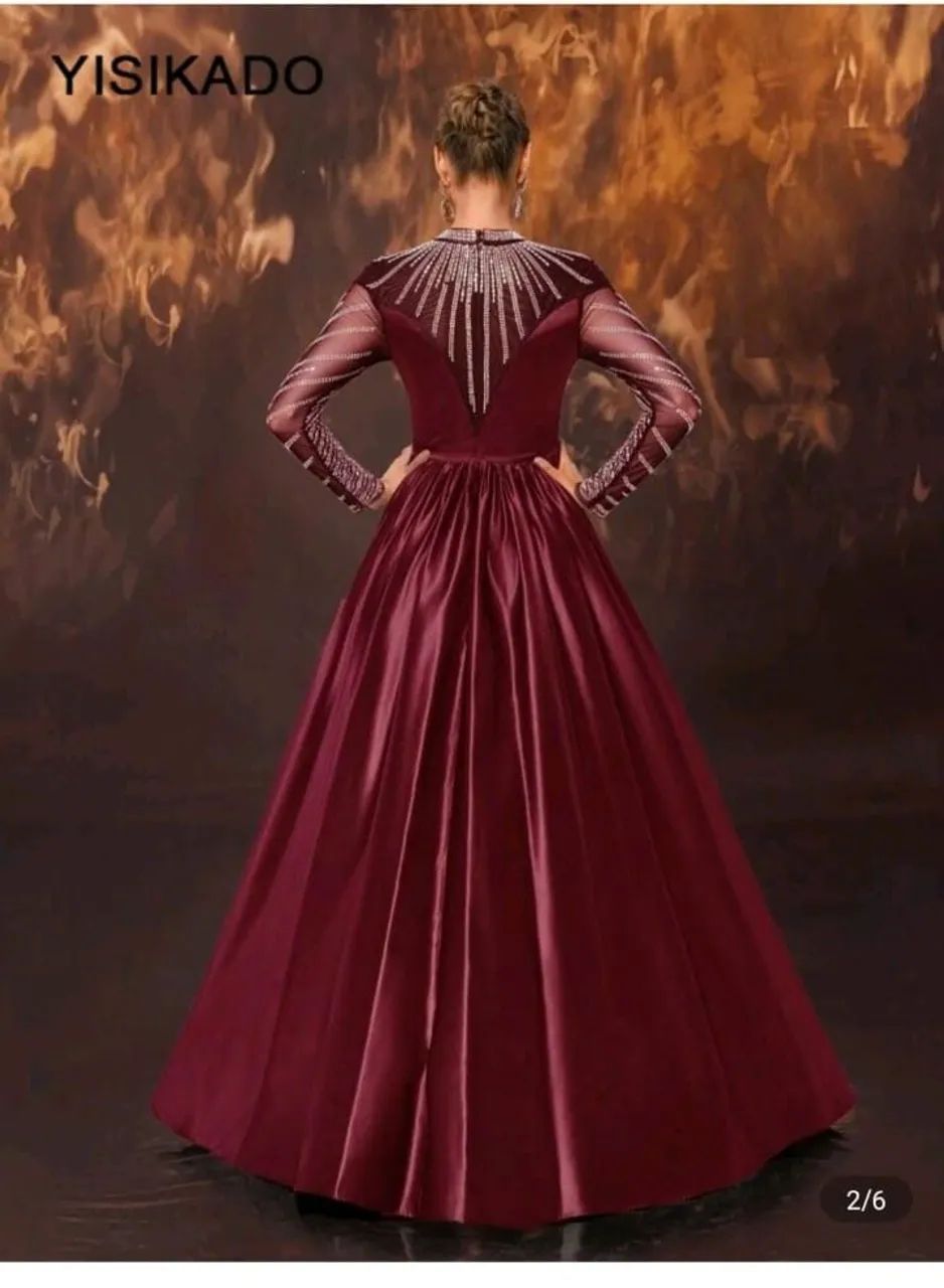 Vestido em cetim bordo - Foto 3