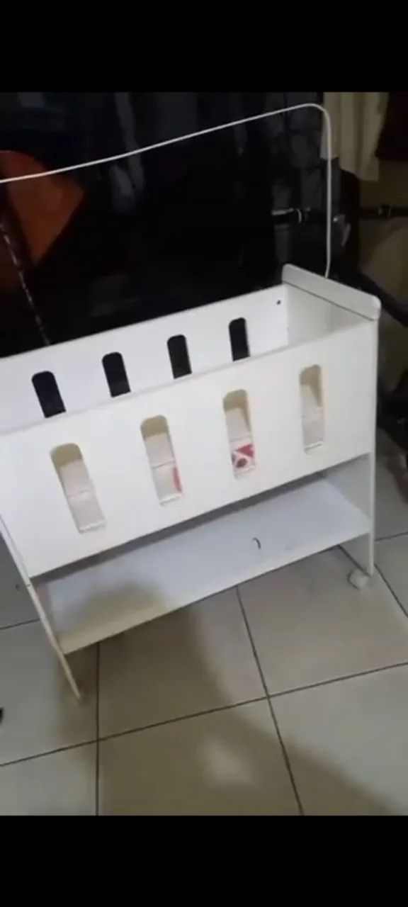 Vendo mini berço com colchão 