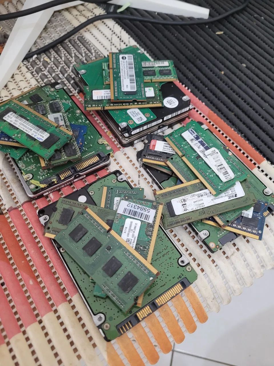 Memória RAM várias e HDs  - Foto 2