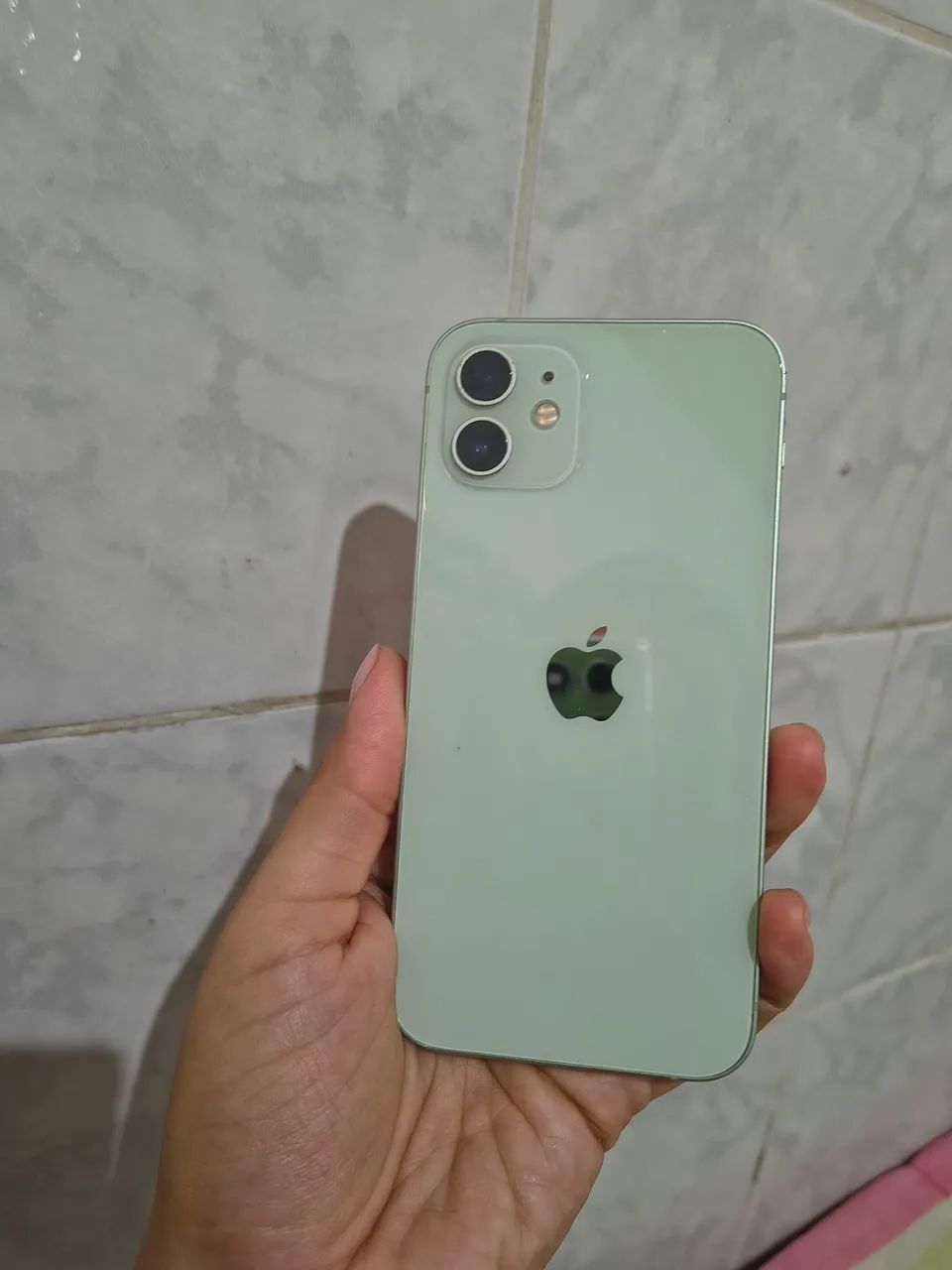 iPhone 12 