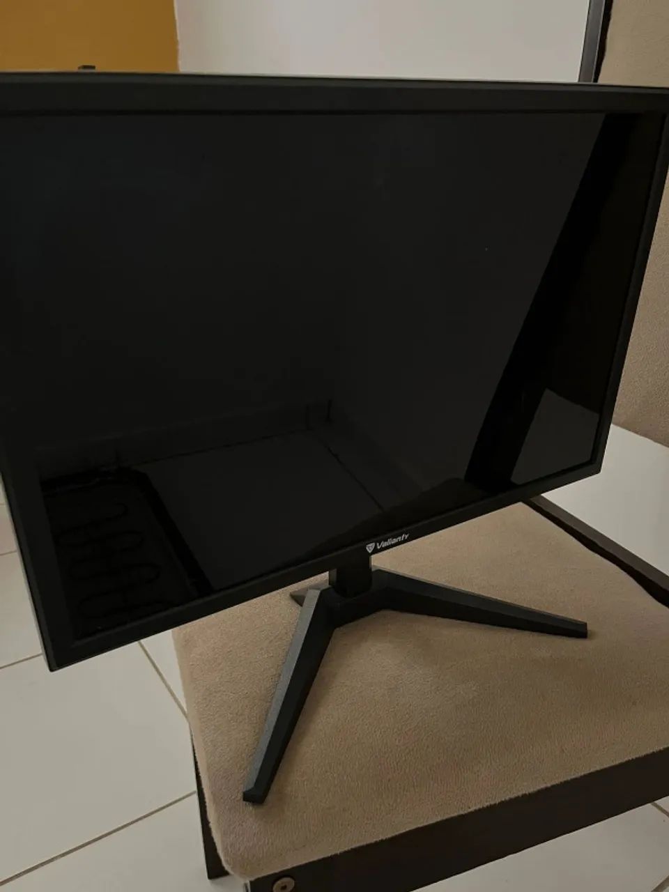 Monitor Valianty 19 polegadas HD 75 hz - Foto 2