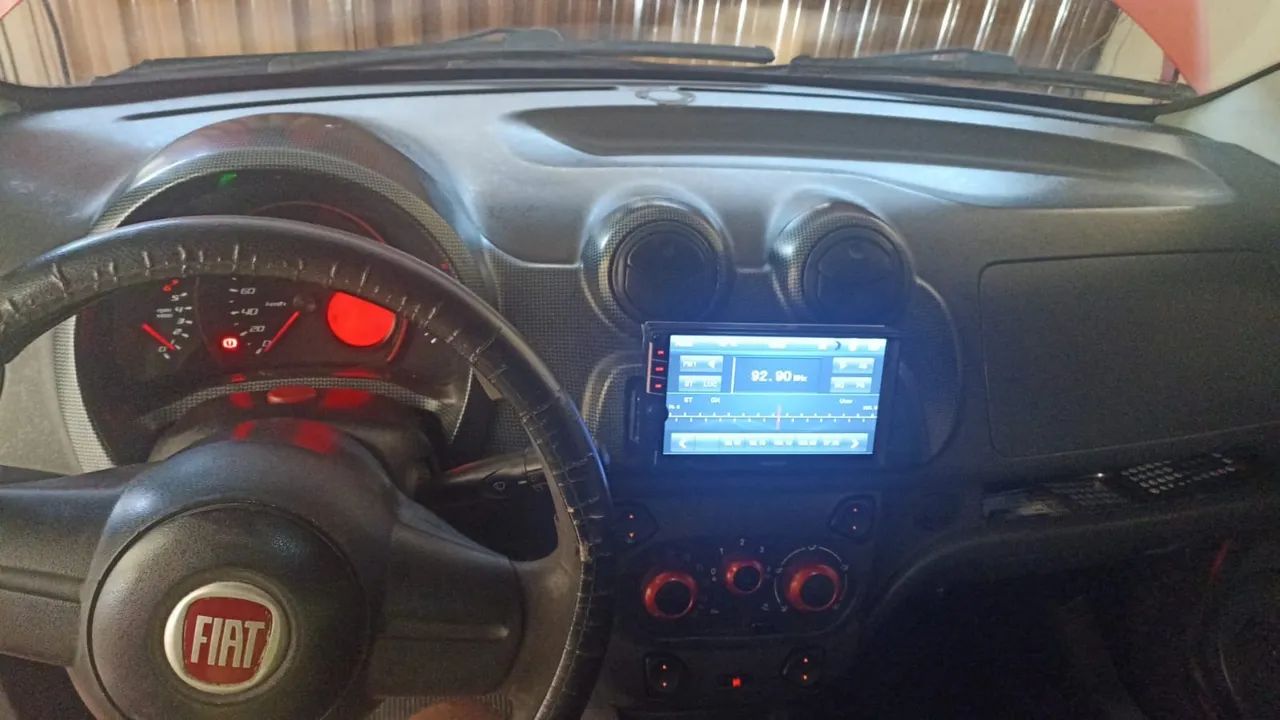 Fiat Uno Sporting 1.4 EVO Fire Flex 8V 4P 2012 - Foto 4