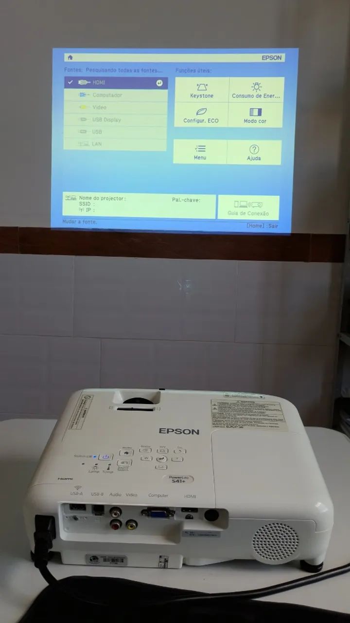 Projetor Epson PowerLite S41+ - 3300 lumens - Foto 3