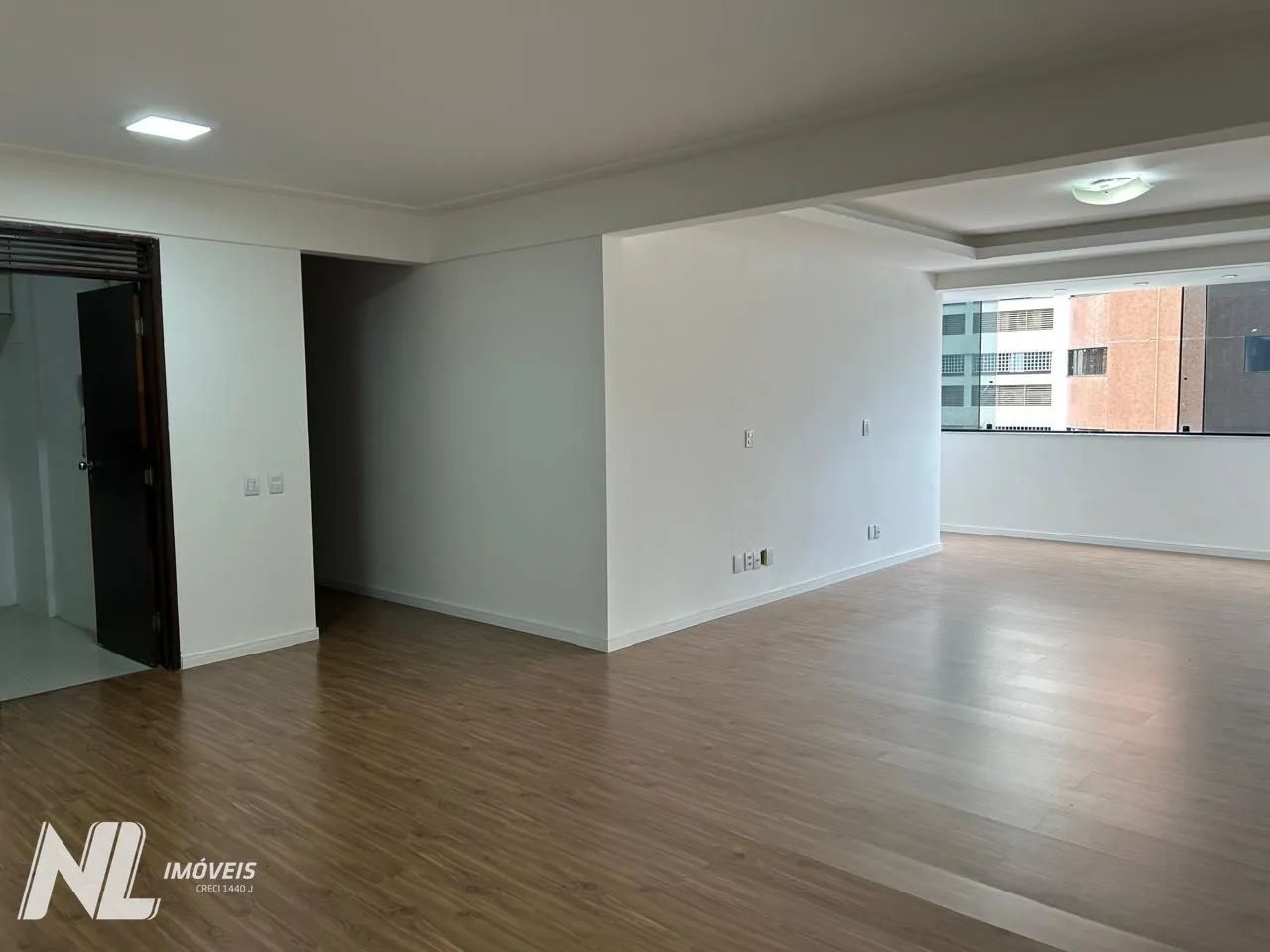 Apartamento com 3 Quartos e 2 Vagas para Locação em Petrópolis - Foto 5