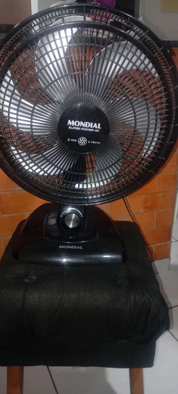 2 ventiladores 1 mondial 1 Mallory  - Foto 2