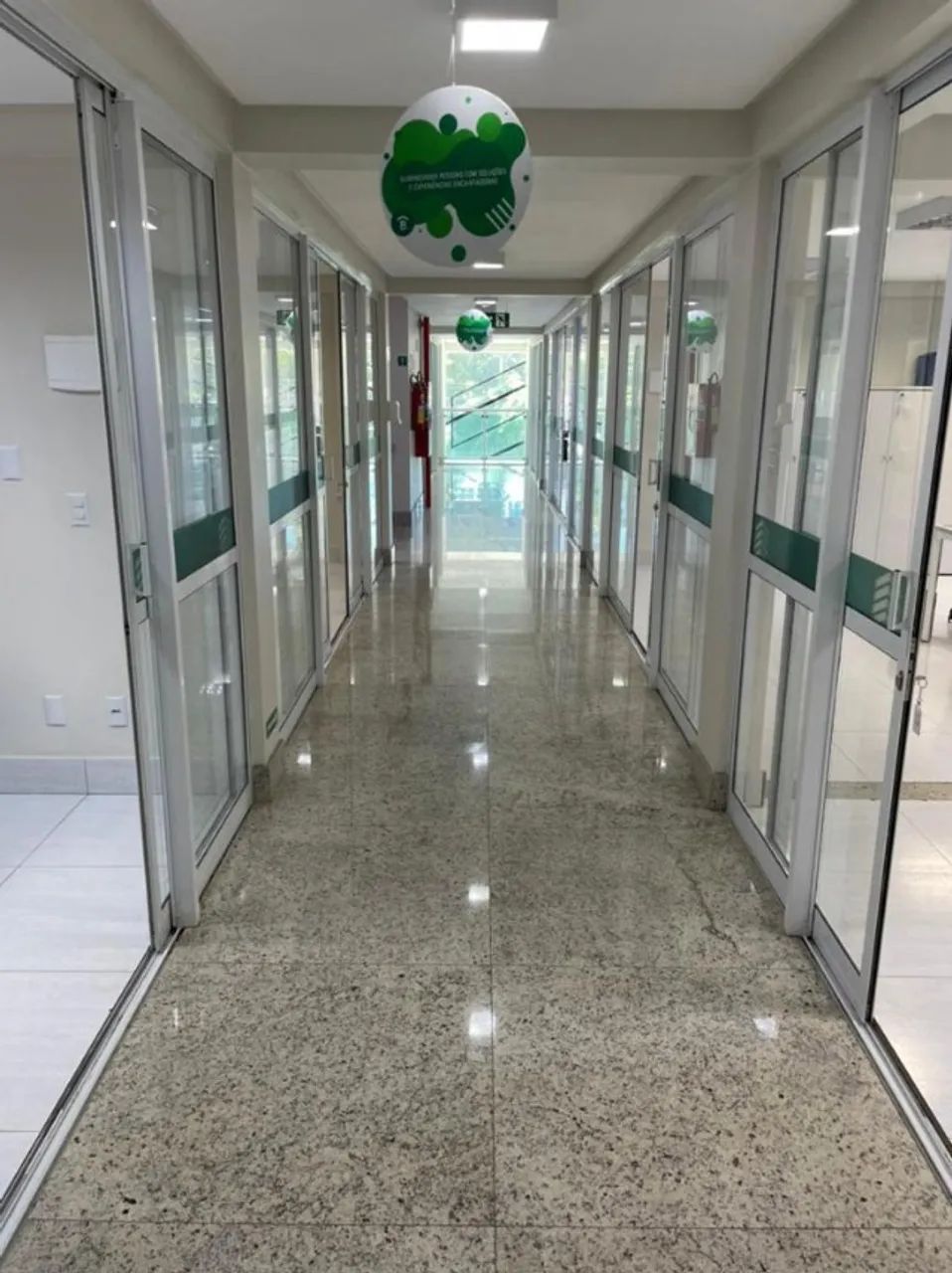 Predio  comercial no vaca brava para clinicas em geral - Foto 4