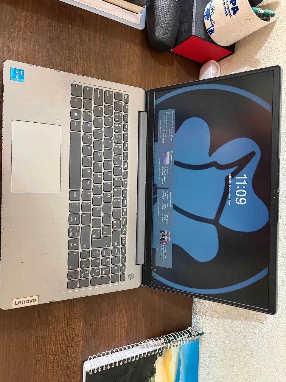 Notebook LENOVO 