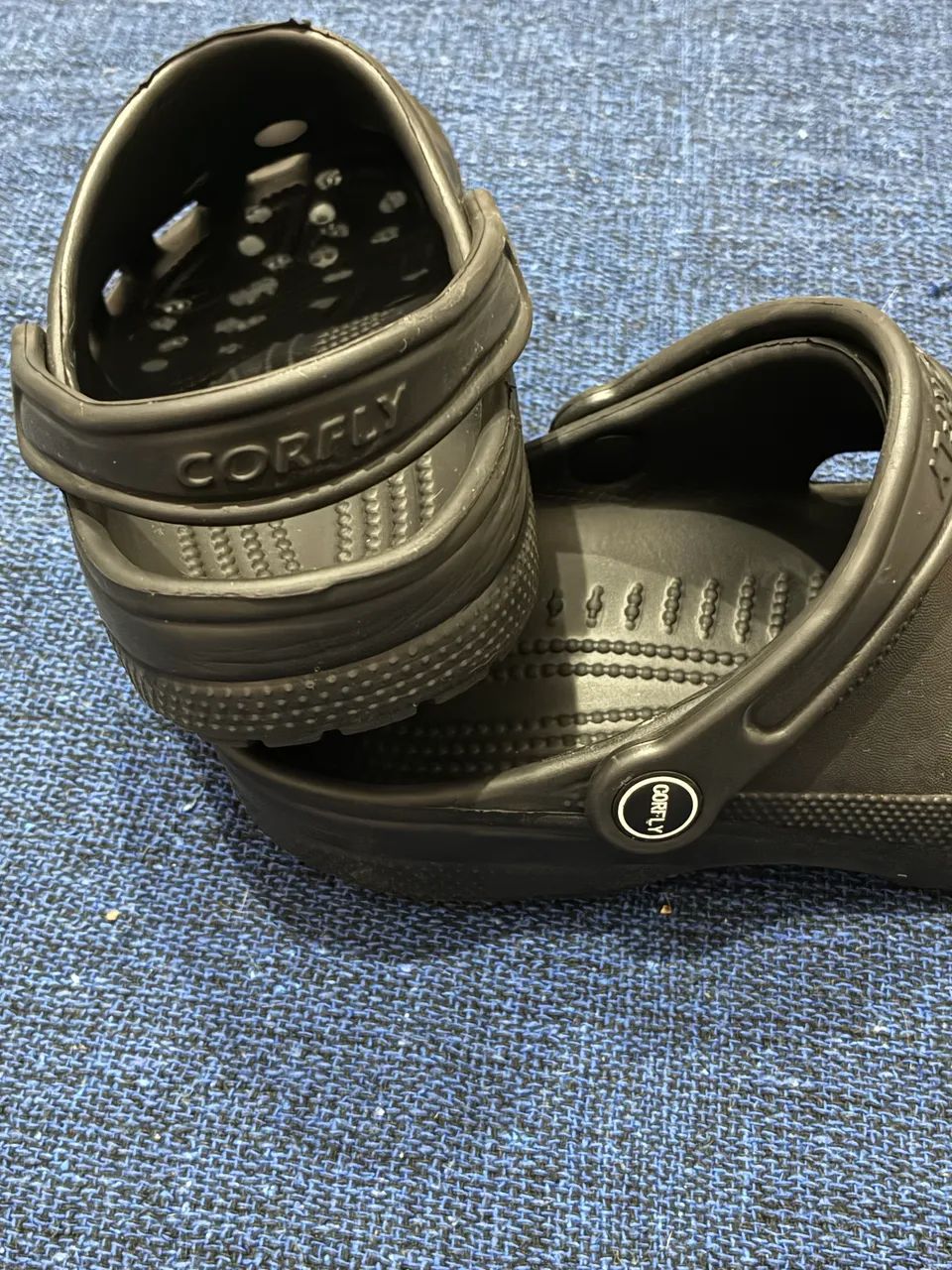 Babuche Crocs preta TAM 34 - Foto 2