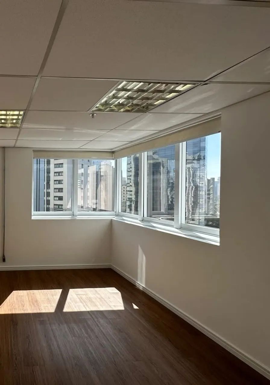Sala comercial na Rua Arizona, 1422 - Conj 106  48 m² - Foto 2
