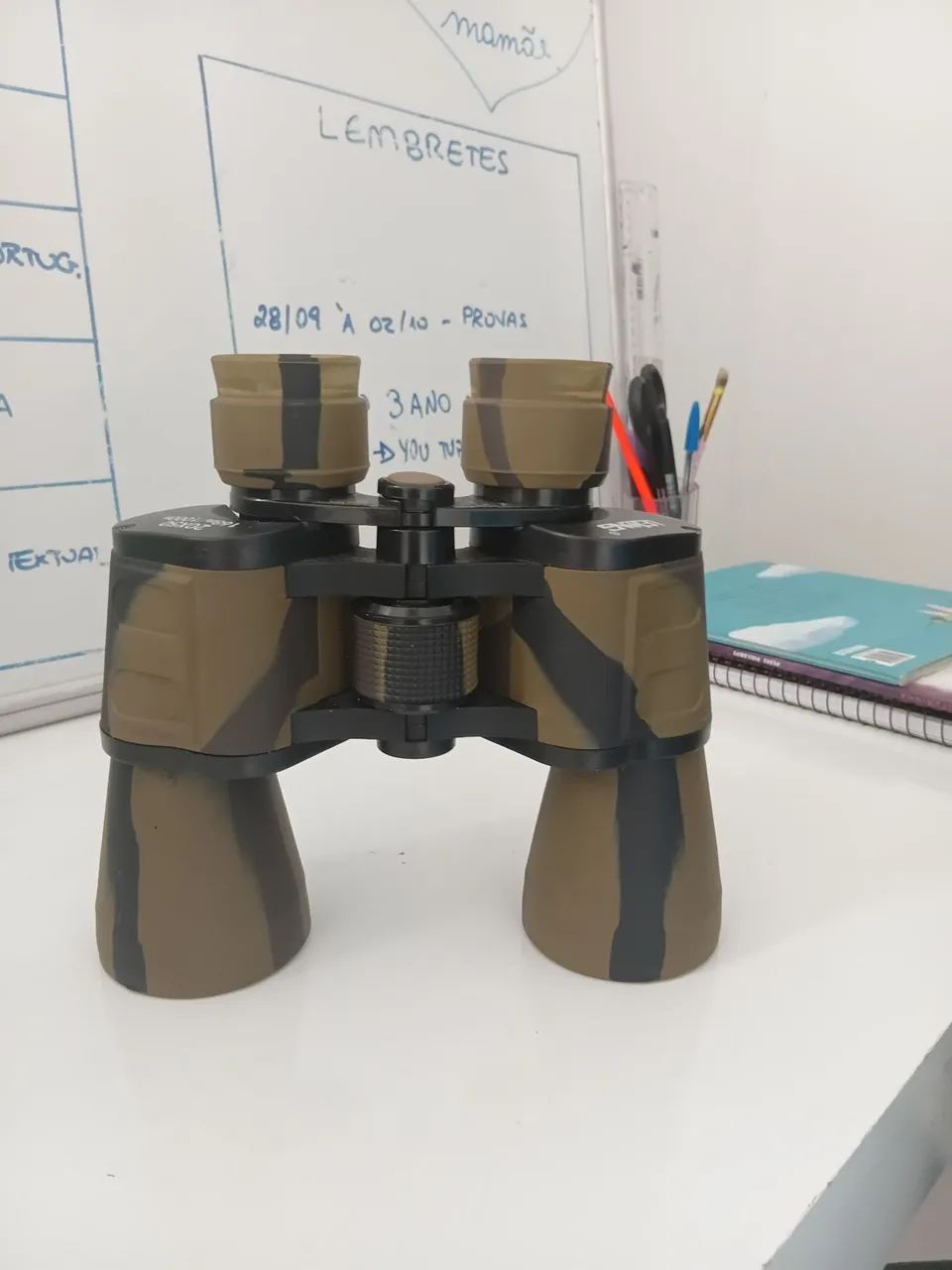 Binóculo militar