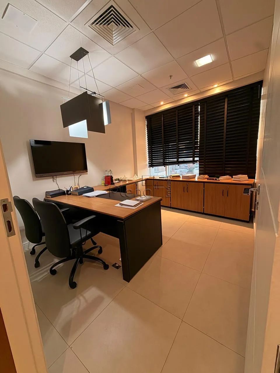 Sala à venda em Campinas, Cambuí, com 42 m², Edifício Life Town - Foto 4