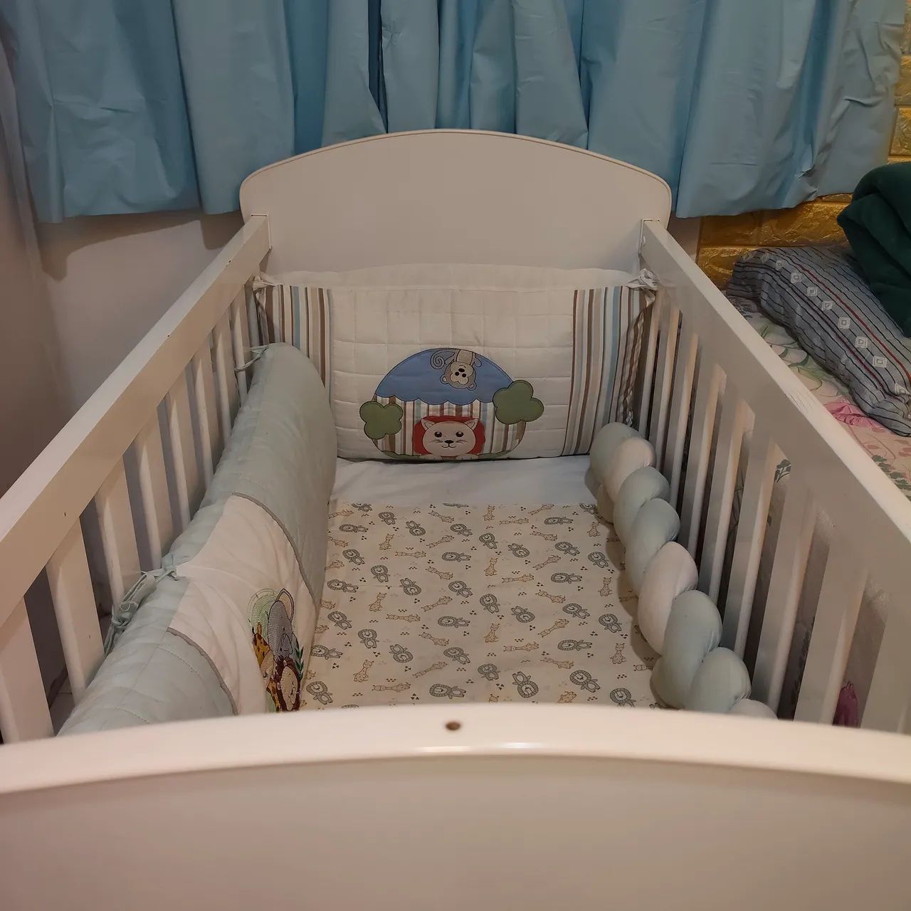 Berço infantil com colchão mosquiteiro e rodinhas - Foto 4