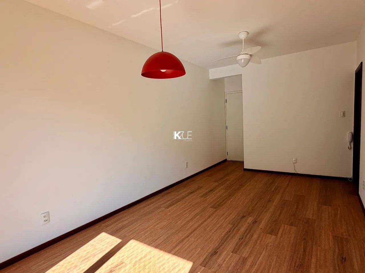 Apartamento 03 dormitórios e 02 vagas de garagem, para alugar em Coqueiros, Florianópolis  - Foto 4