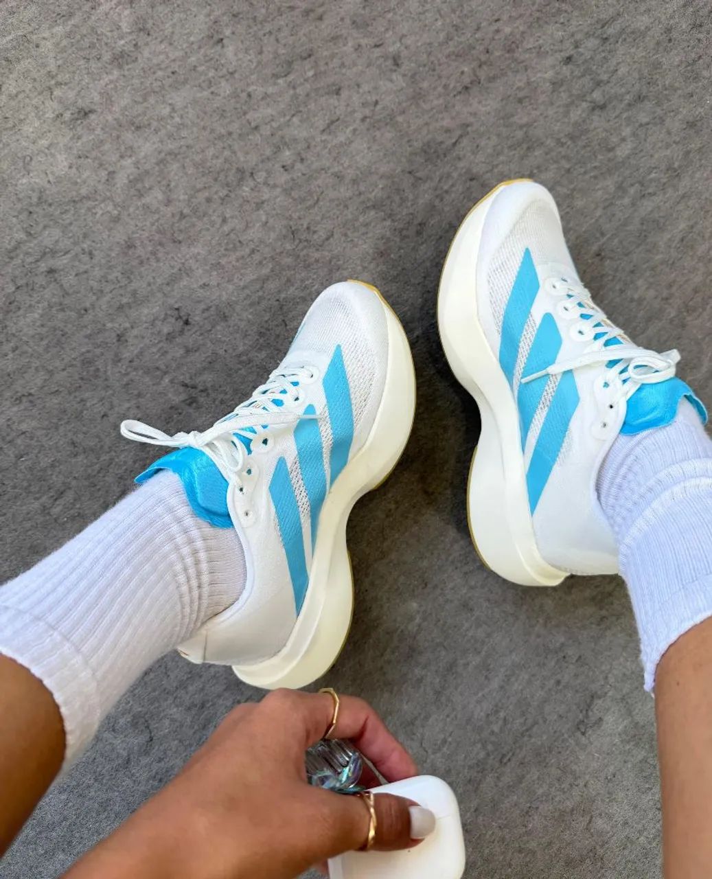 Tênis Adidas Evo SL branco azul celeste lightstrike  - Foto 3