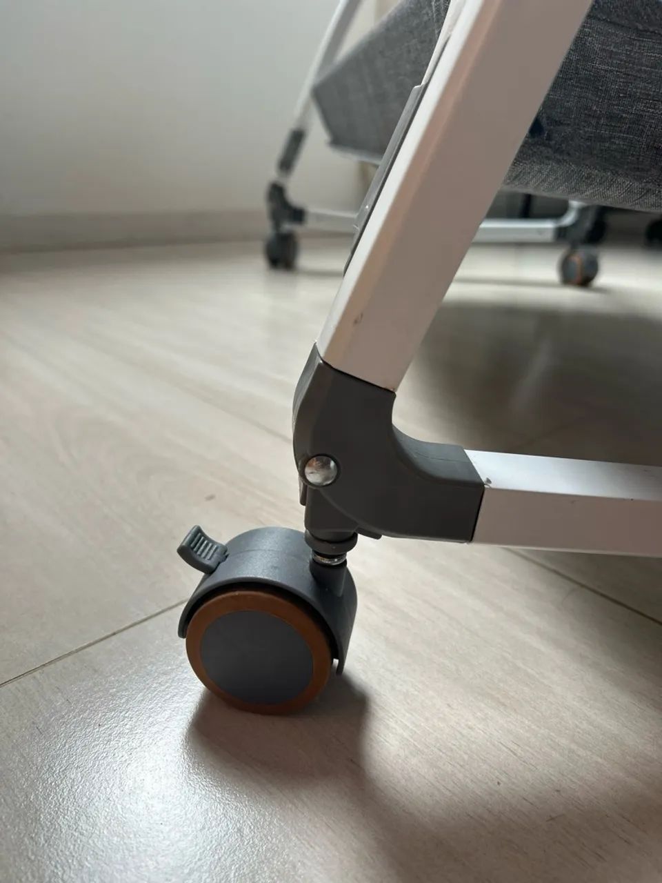 VENDO BERÇO CO-BED CINZA  - Foto 4