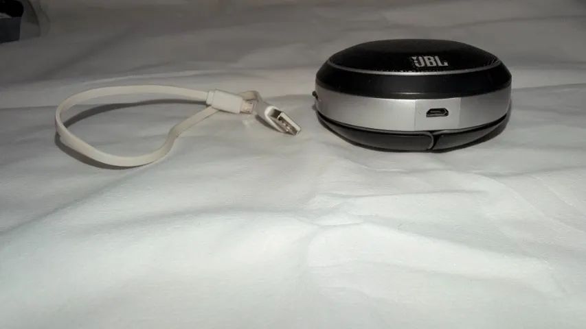 caixinha de som JBL Micro Wireless preto