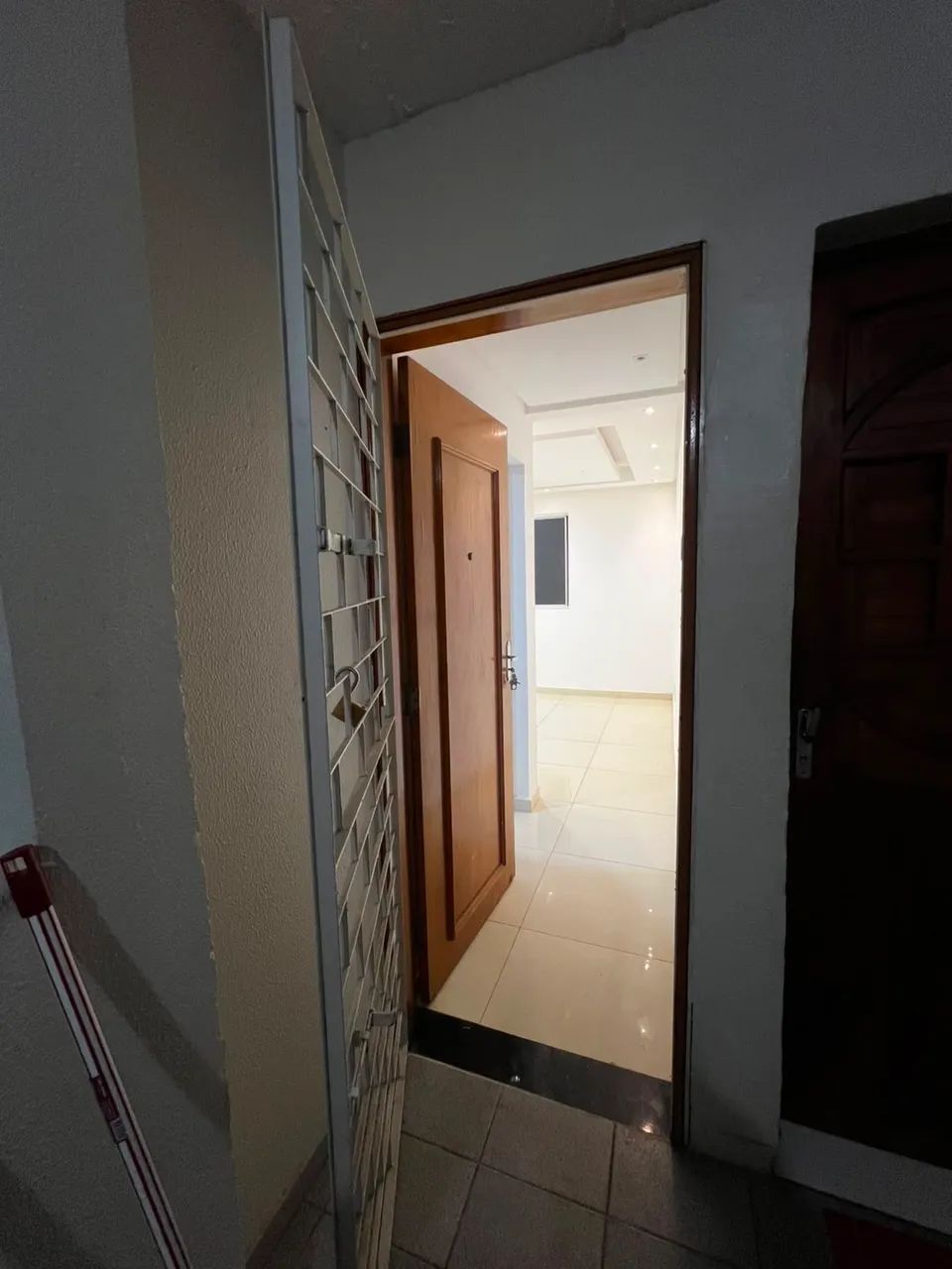Alugo AP no Residencial Tabuleiro dos Martins.