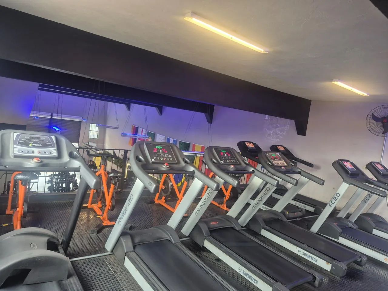Lote de equipamentos de musculação e cárdio  - Foto 4