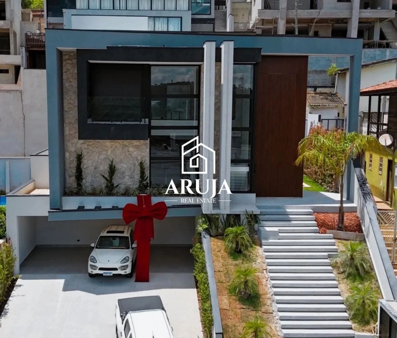 Casa Luxuosa com SPA, Cinema e 4 Suítes