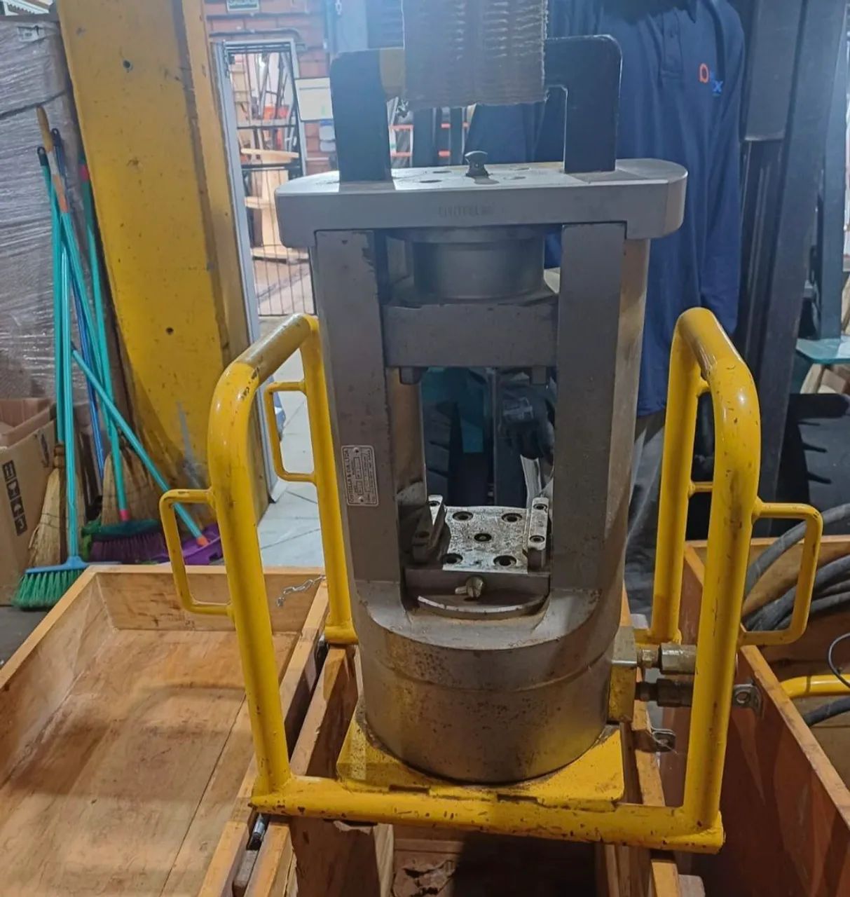 Prensa Hidráulica Alicate 150 Ton à Gasolina