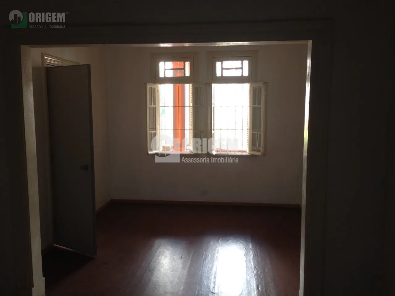 Casa Comercial em estilo clássico - Foto 4