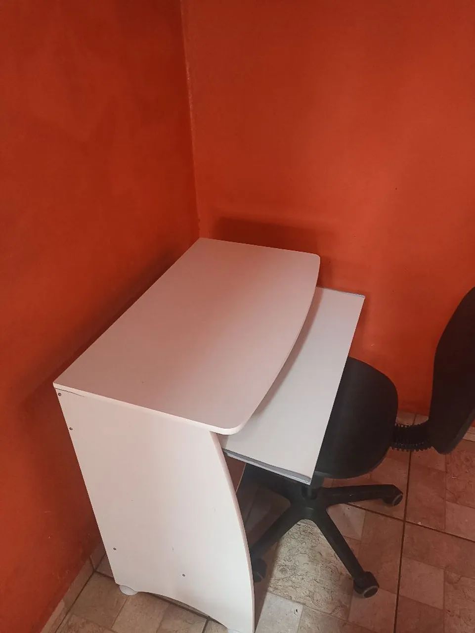 Mesa e cadeira pra computador  - Foto 2