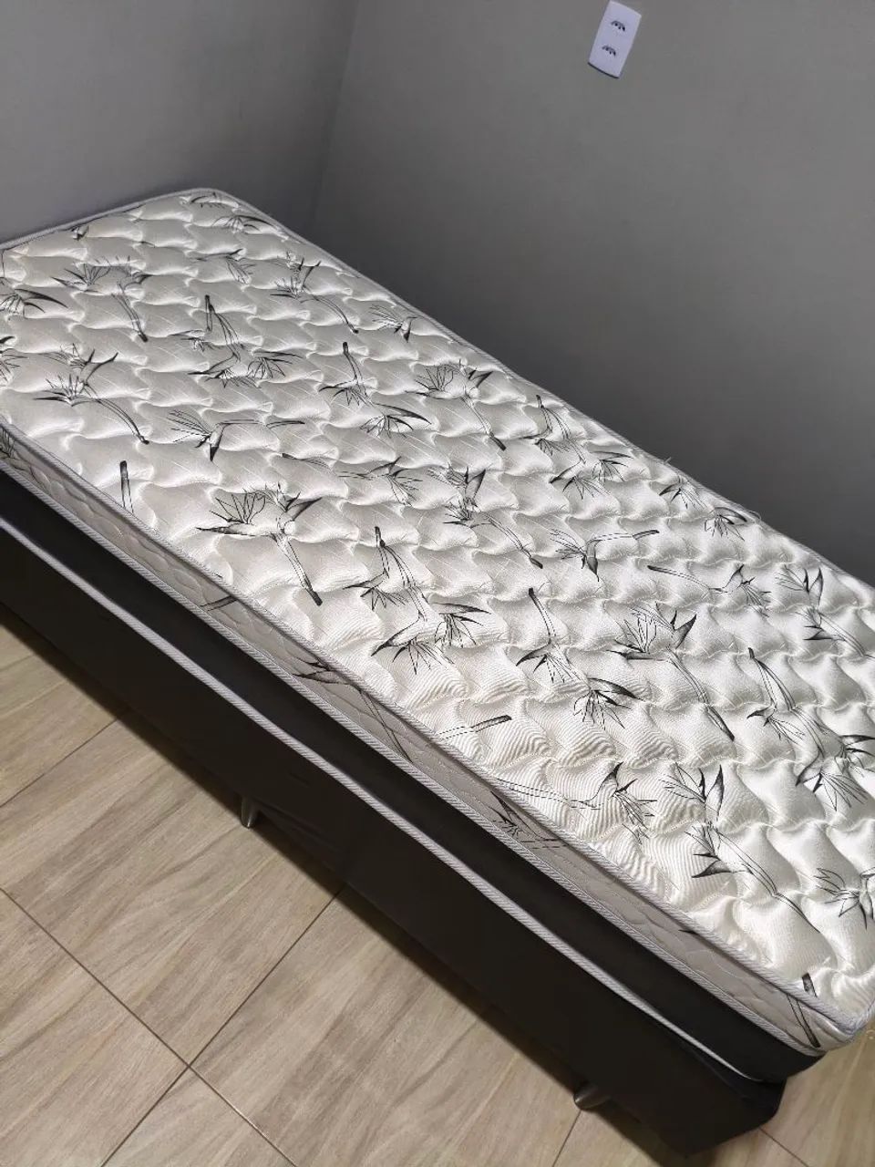 Vende-se cama de solteiro - Foto 2