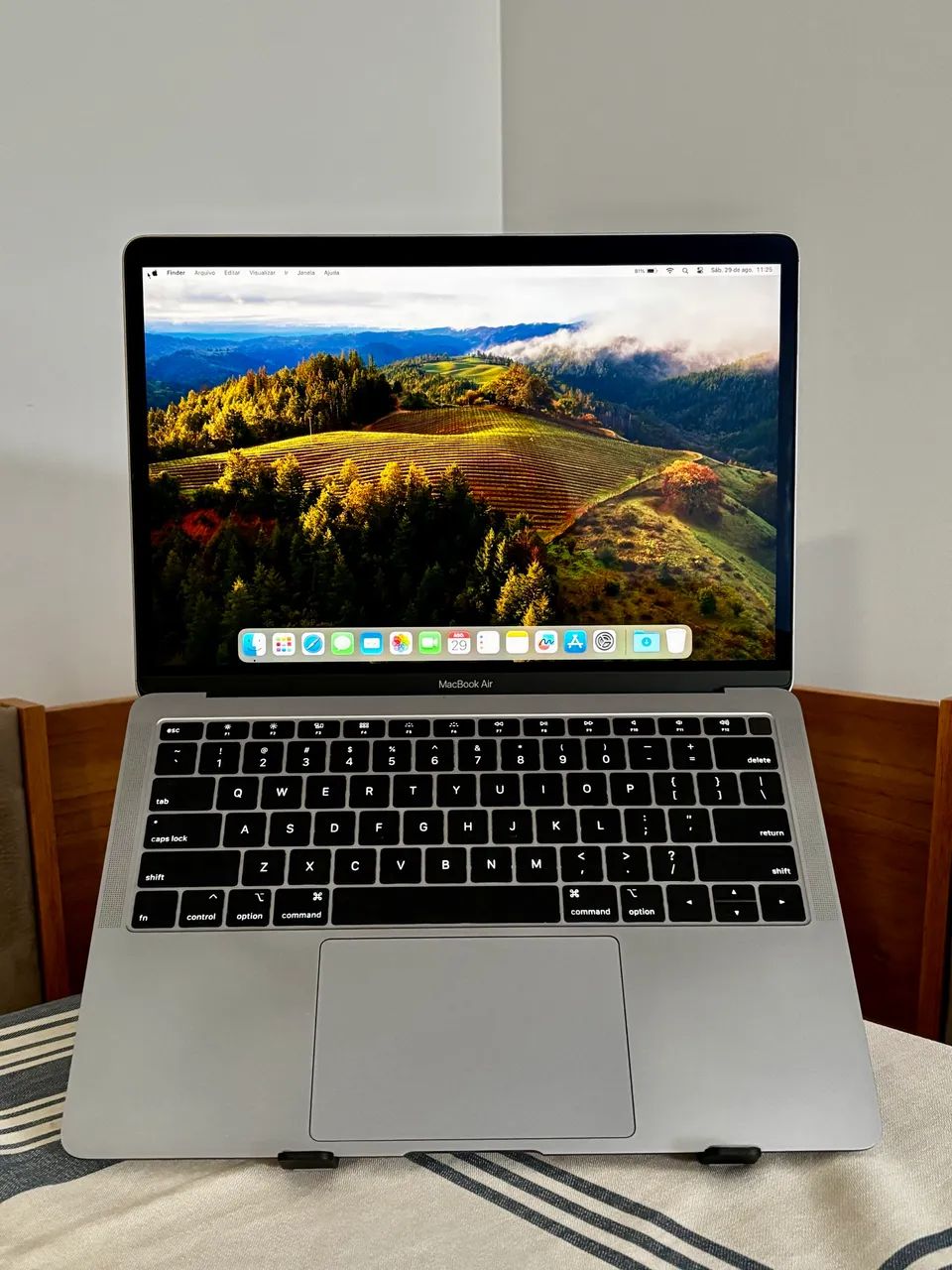 MacBook Air 2019 16gb RAM
