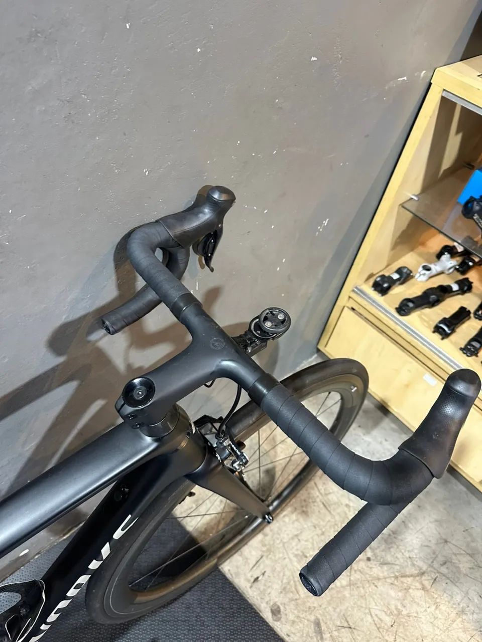 Specialized S-Works Tarmac SL6 com freios de aro - Foto 4