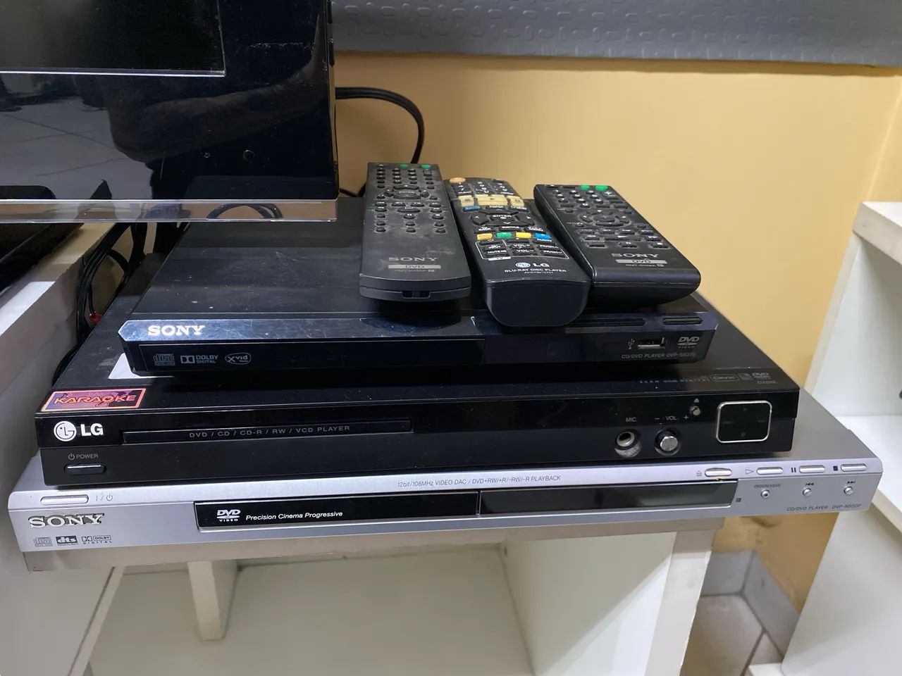 Aparelhos DVD Sony e LG
