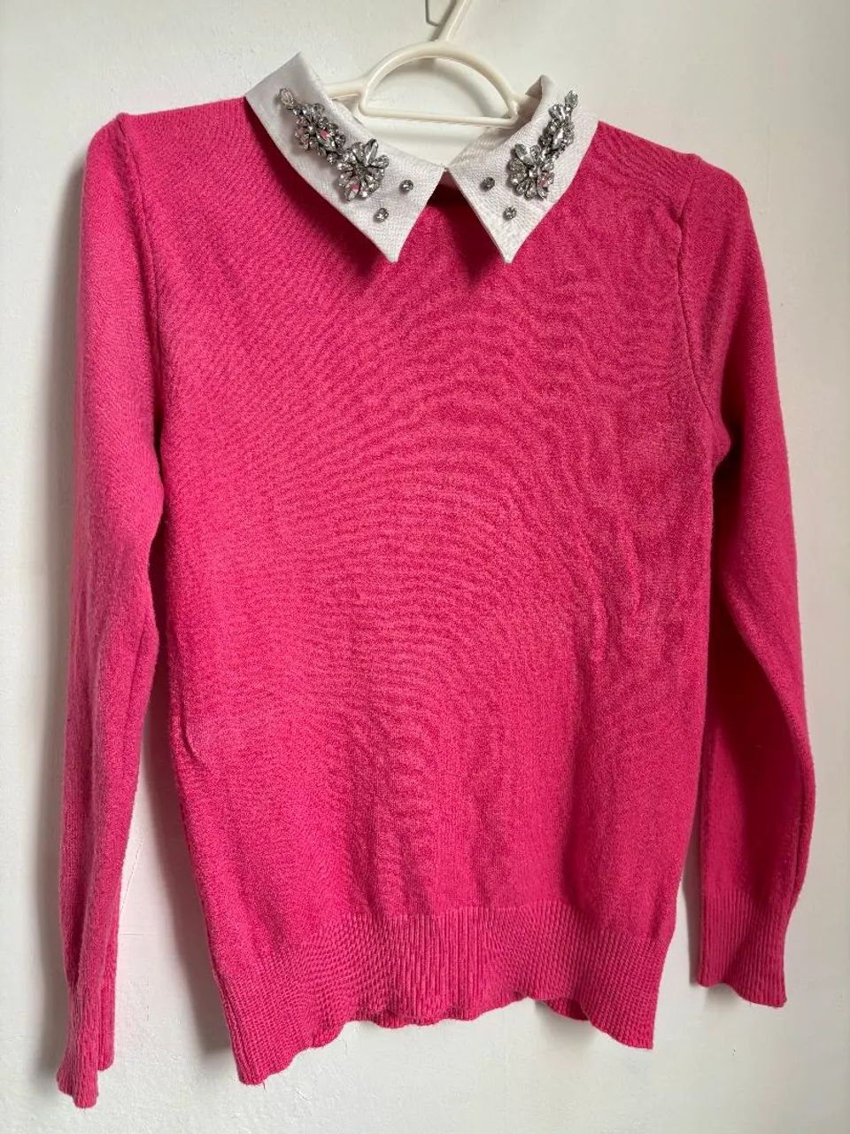 suéter j.ch99 rosa com gola bordada p