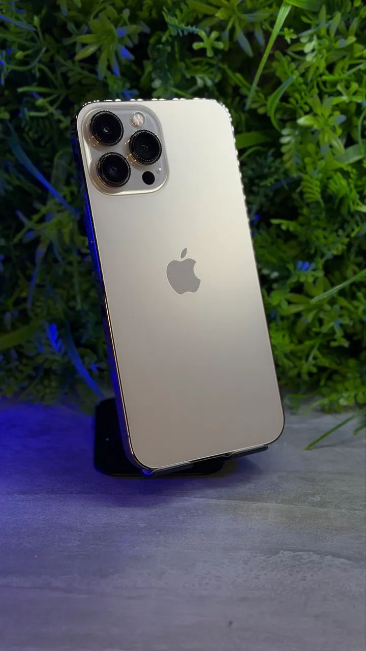 iPhone 13 Pro Max 256GB impecável - Celulares e Smartphones - Água