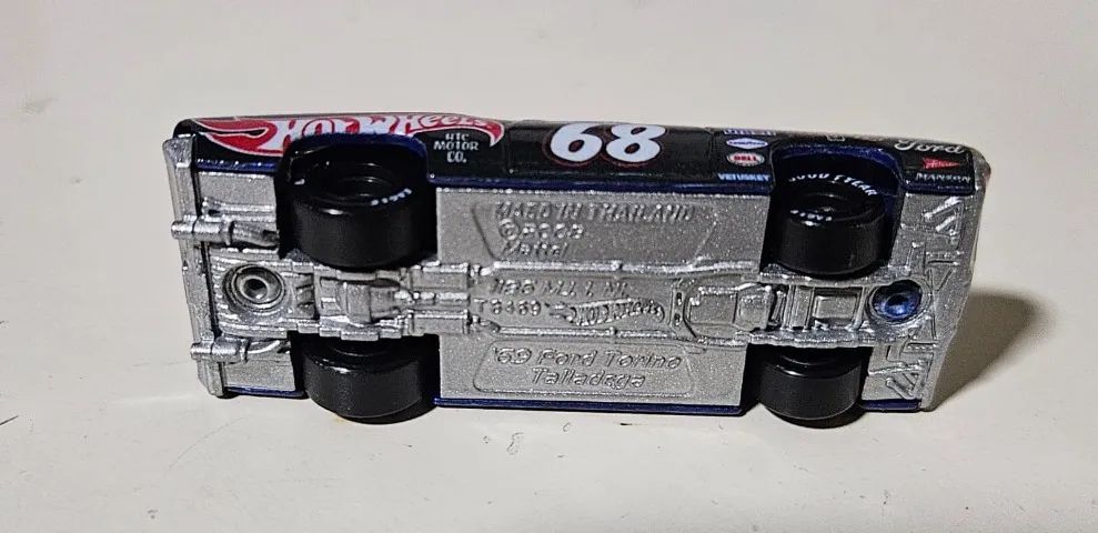 Hot Wheels Ford Torino Talladega - Foto 5