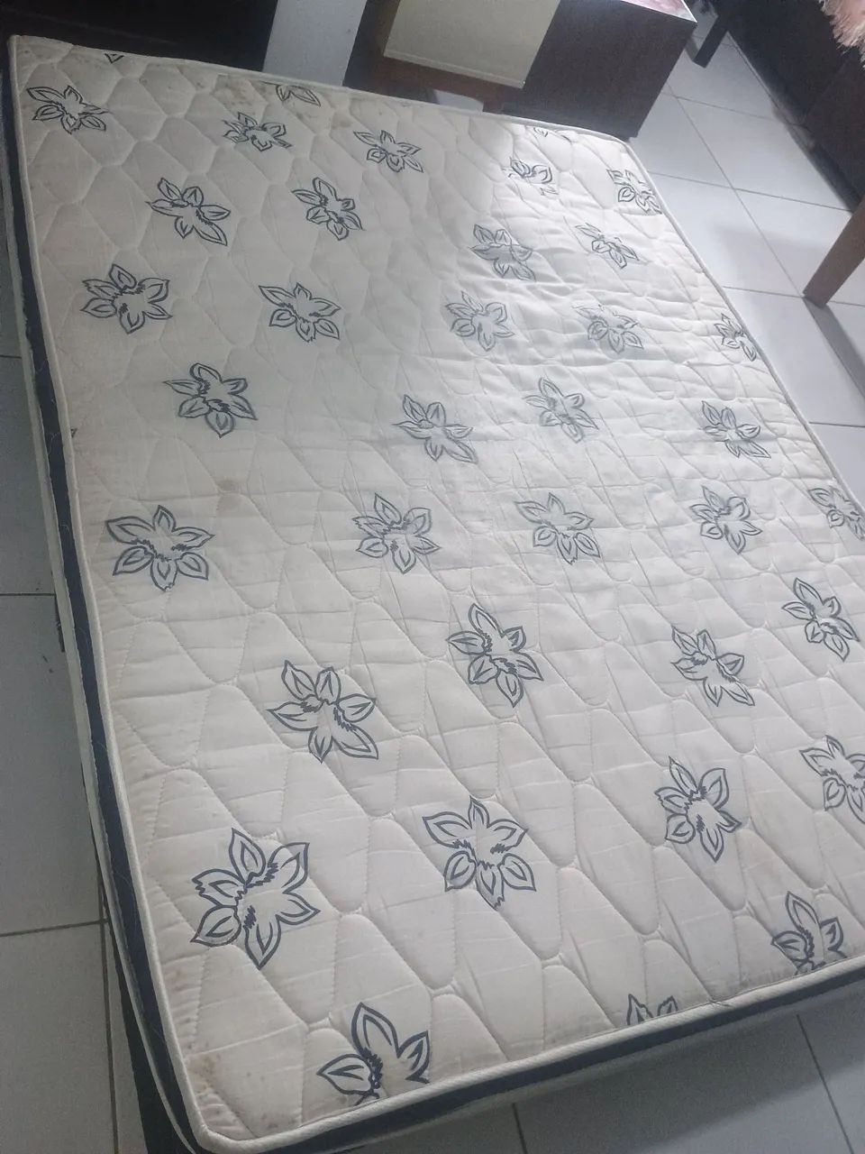 Colchão de casal bem grosso molas ensacadas  - Foto 3