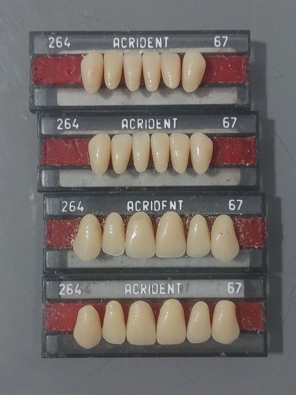 Lote de Placas de dentes de resina - Foto 6