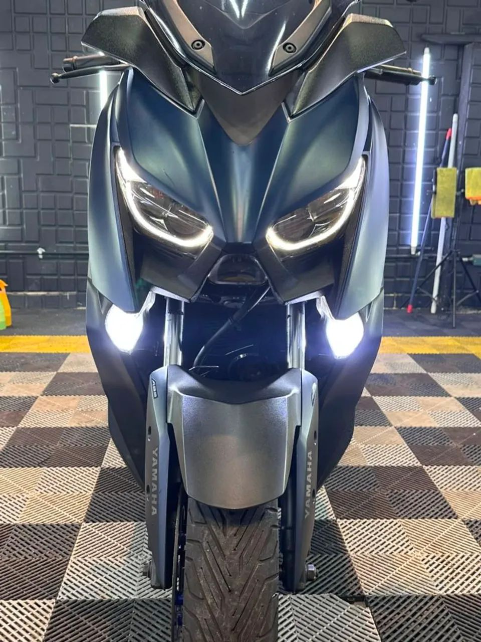Xmax  - Foto 2